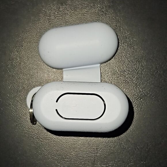 Airpods Silicone Case - Picture 3 of 3